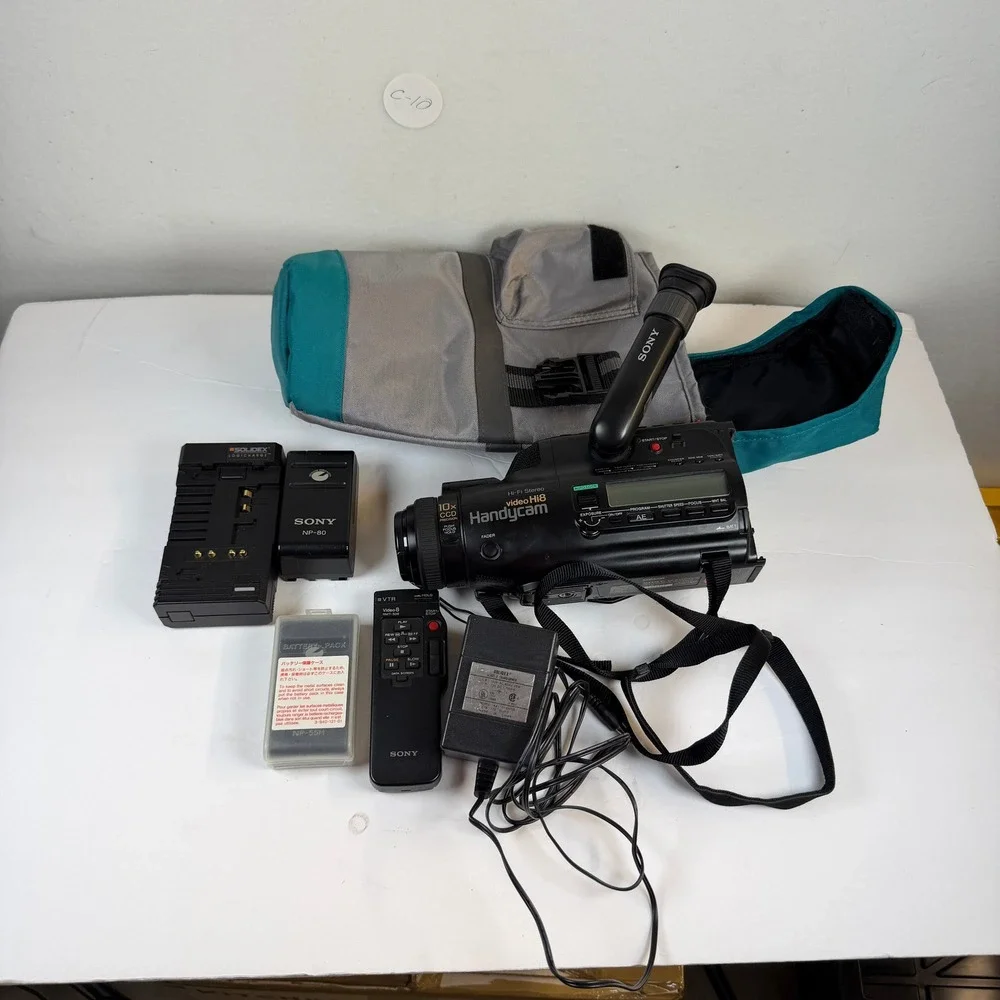 Sony Handycam CCD-FX710 Video Hi8 Camcorder Bundle Parts Repair C-10